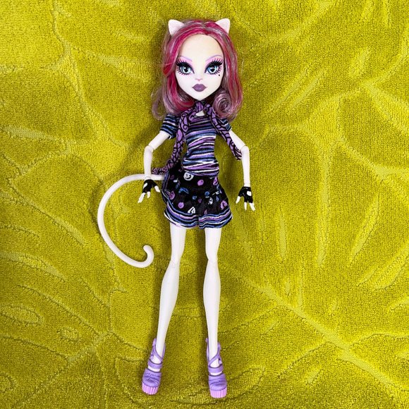 Monster High Doll Catrine DeMew - Scaris City of Frights Mattel 2012 - Picture 1 of 5